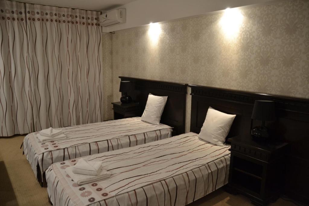 Hotel Condor Drobeta Turnu Severin Habitación foto